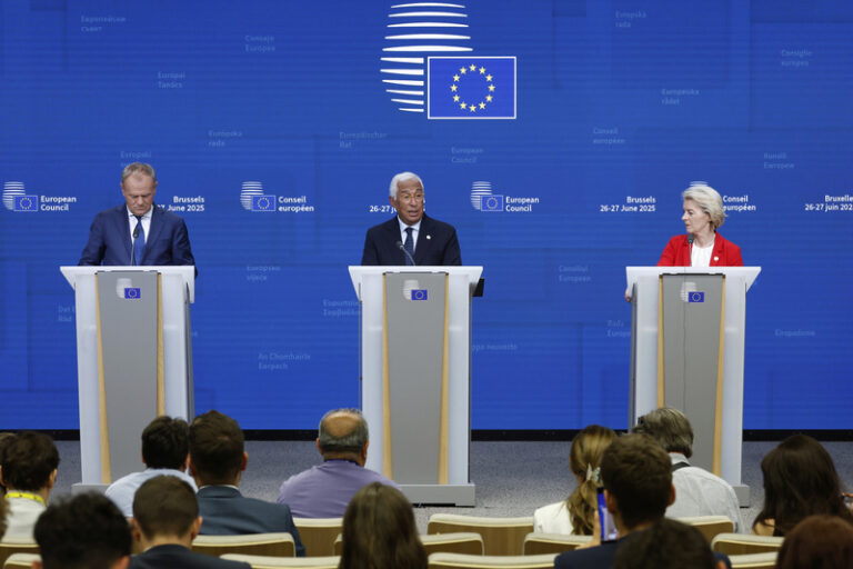 Země EU kromě Maďarska se shodly na zvýšení tlaku na Rusko