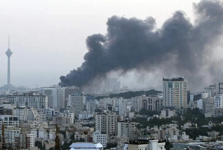 Teherán pálí, Moskva plánuje: ruský scénář globální destabilizace