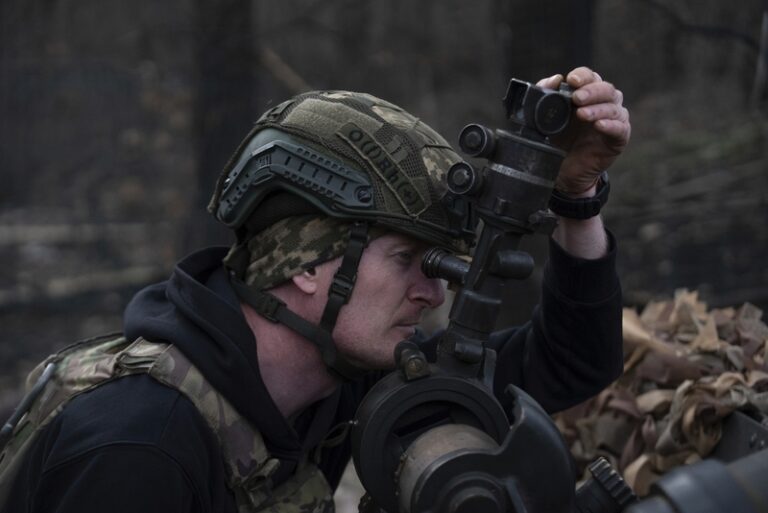 USA obnovily dodávky některých zbraní na Ukrajinu, píše AP s odvoláním na zdroje