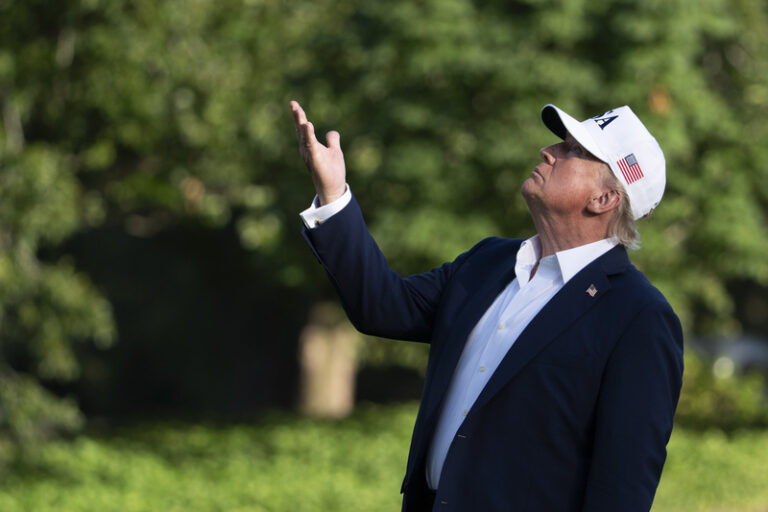 Trump: Je směšné, že Musk zakládá novou stranu. Jen přispěje ke zmatku