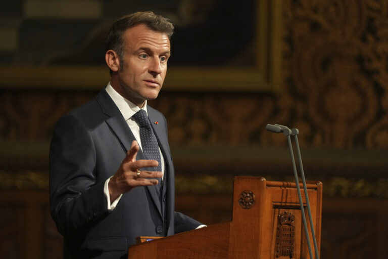 Evropa nikdy neopustí Ukrajinu, budeme bojovat do poslední minuty, řekl Macron