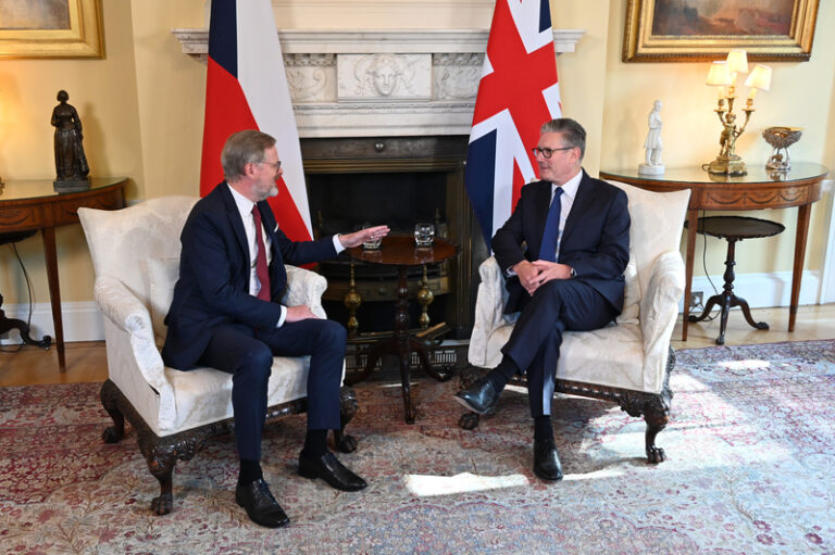 Česko podepsalo s Británií memorandum o porozumění ohledně jaderné energetiky