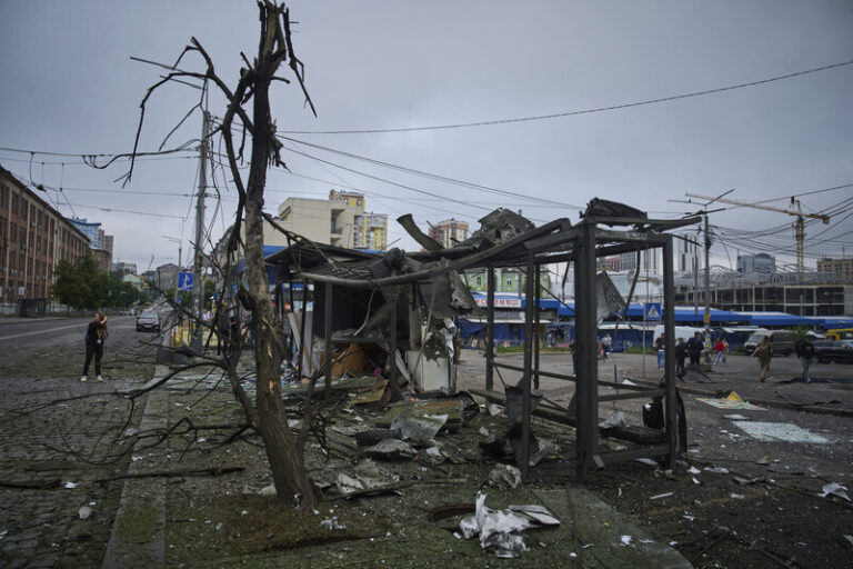 Ivano-Frankivsk na západě Ukrajiny zažil největší útok od začátku války