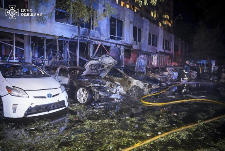 Rusko útočilo na Oděsu, poškozené jsou památky v historickém centru, píší média