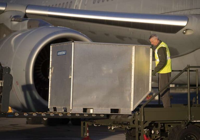 Vývoz vojenského materiálu z ČR loni meziročně stoupl o 86%