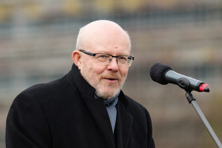 Válek: E-žádanky budou povinné od července 2026, ušetří až 35 mld Kč ročně