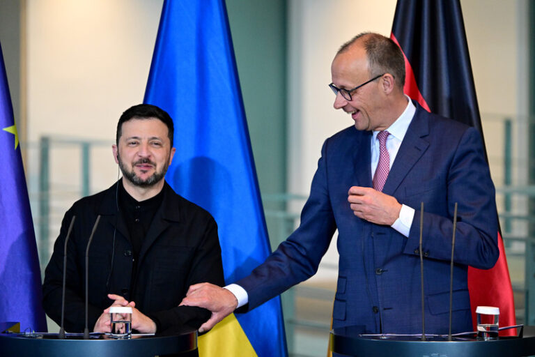 Evropa se má účastnit mírového procesu, uvedl Zelenskyj po hovoru s Merzem