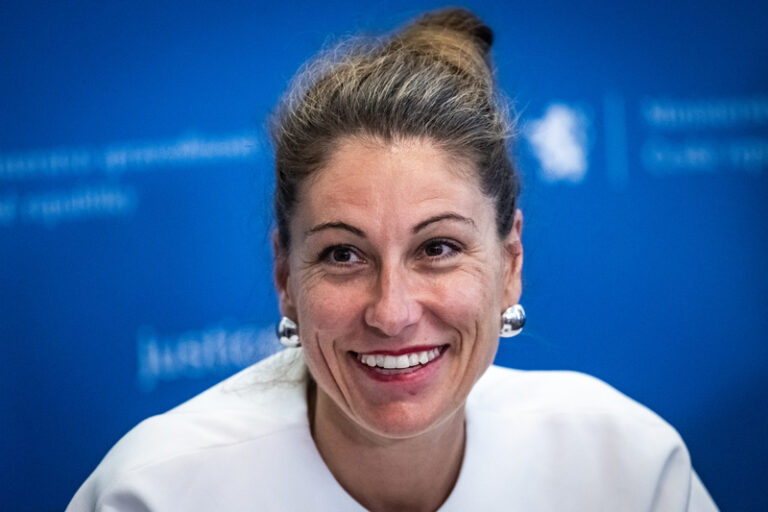 Decroix má plnou důvěru, uvedl šéf poslanců ODS před jednáním STAN