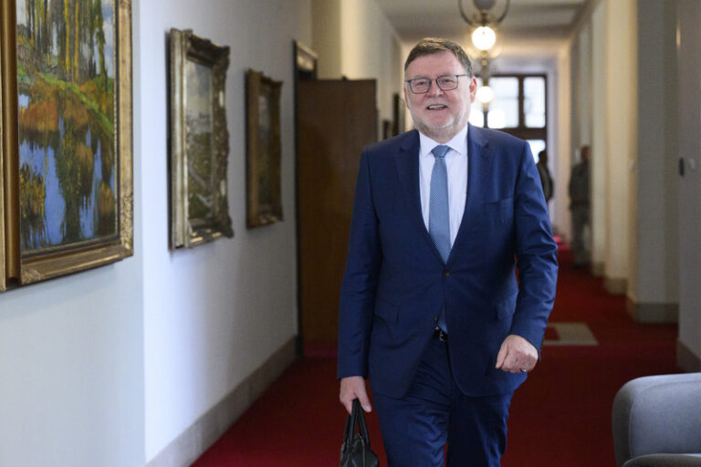 Ministři čekají debatu o harmonogramu projednávání rozpočtu