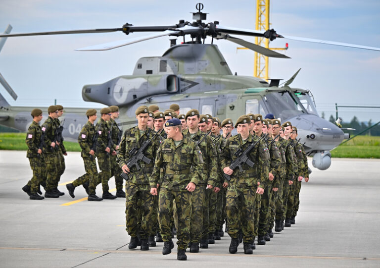 Dobrovolné vojenské cvičení absolvovalo 634 středoškoláků