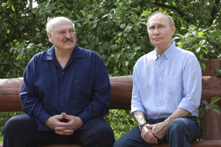 Putin nejeví ochotu k ústupkům, Zelenskyj je ochotný s ním jednat