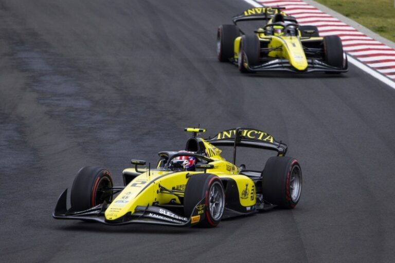 Staněk po startu z první pozice dojel v závodu F2 v Maďarsku druhý