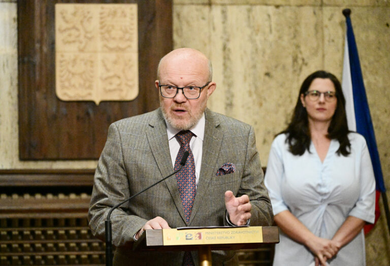 Válek očekává, že ministři budou rozpočet probírat společně jako celek