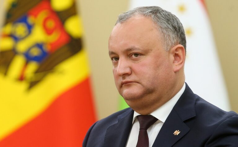 Dodon a jeho rétorika: starý moskevský příběh v novém balení