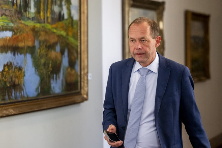 Vláda schválila navýšení počtu kontaktních míst pro bytové poradenství na 132