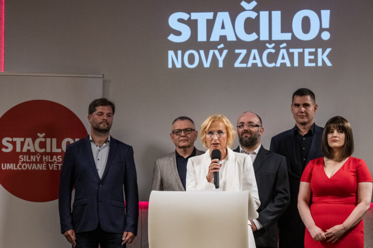 Odborníci: Stačilo! prosazuje radikální obrat české zahraniční politiky