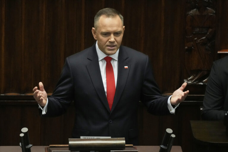 Nawrocki řekl, že je třeba vyřídit otázku německých válečných reparací