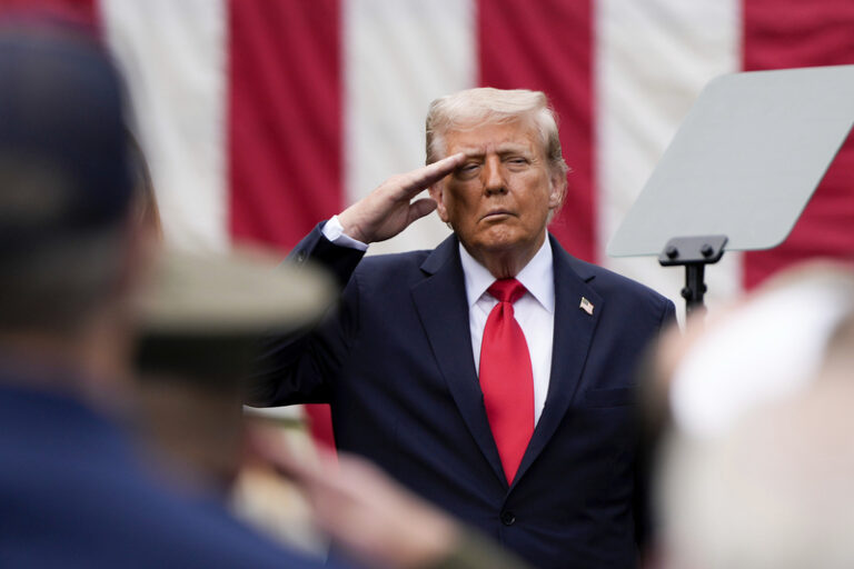 USA si připomněly 24 let od teroristických útoků na New York a Washington