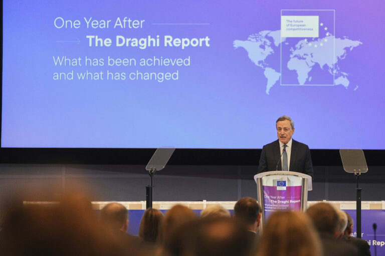 Draghi: EU neschopností rázně jednat ohrožuje vlastní suverenitu