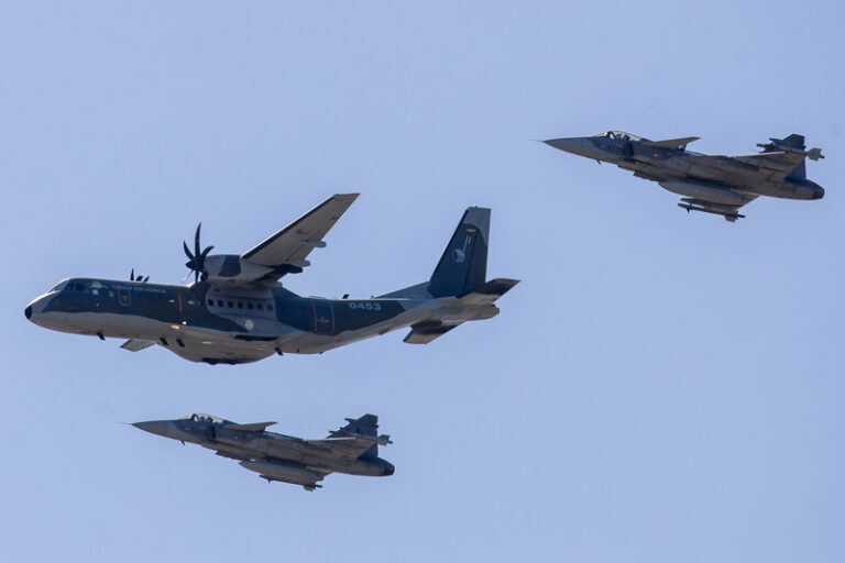 V Mošnově pokračují Dny NATO, kolona je zatím jen od Ostravy