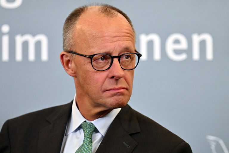 Německo podle Merze není ve válce, v míru už ale nežije