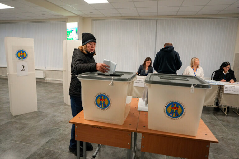 V moldavských volbách jasně vede proevropská strana PAS