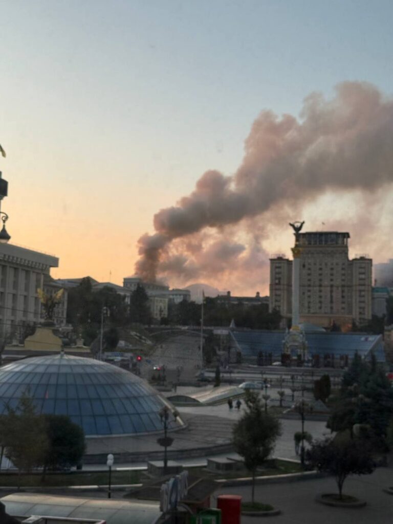 Ruský noční útok: válka bez pauzy a iluze o míru