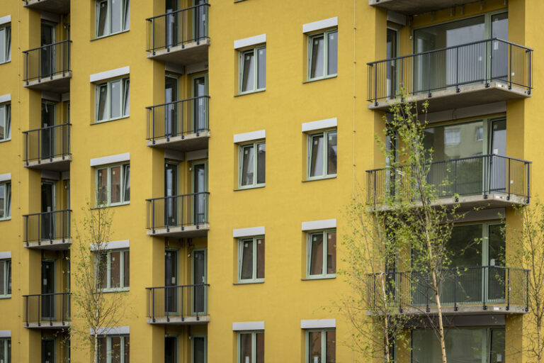 Analýza: Nájmy na začátku podzimu zdražily meziročně o 15 % na 368 Kč za m2