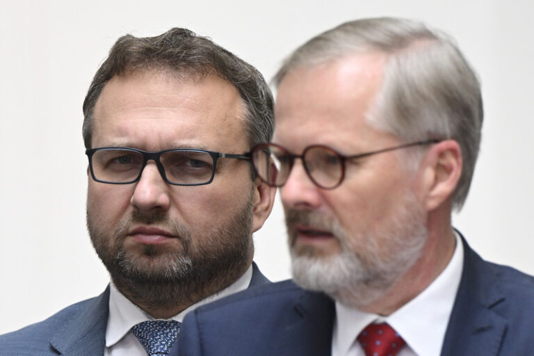 Jurečka: Vláda nebude znovu předkládat Sněmovně návrh rozpočtu