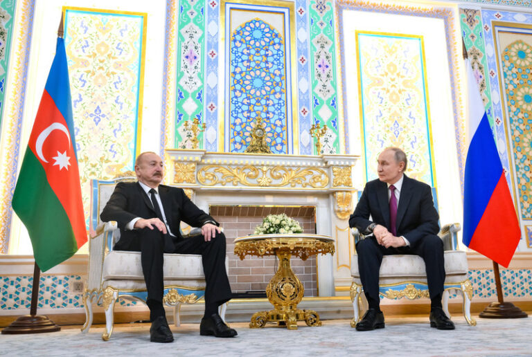 Putin slíbil odškodnění pozůstalým ze sestřeleného ázerbájdžánského letu