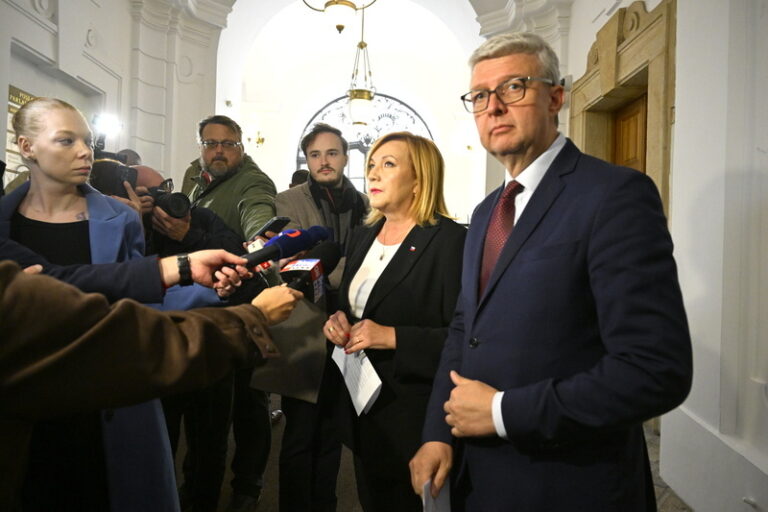 ANO, SPD a Motoristé začali řešit program, Turkovy výroky řeší policie