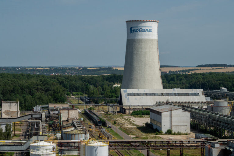 Největším znečišťovatelem je chemička a elektrárna, firmy tvrdí, že plní limity