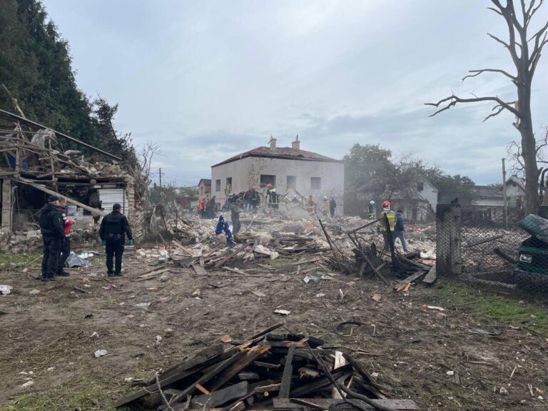 Po ruských útocích na Ukrajině je pět mrtvých a 16 zraněných, tvrdí úřady