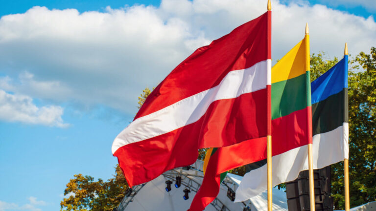 Nadnárodní schéma: Pobaltské firmy v roli „stínové flotily” Ruska