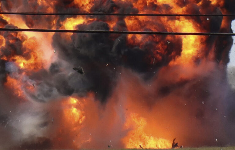 Železniční trať na východě Polska zničila sabotáž, uvedl Tusk