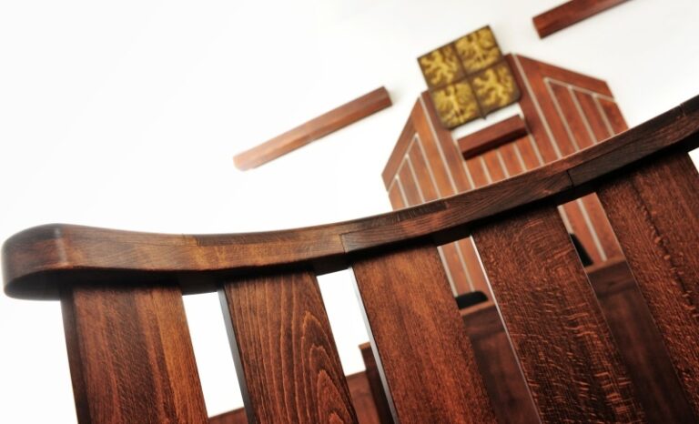 Senior, který před volbami napadl Babiše holí, dostal od soudu podmínku