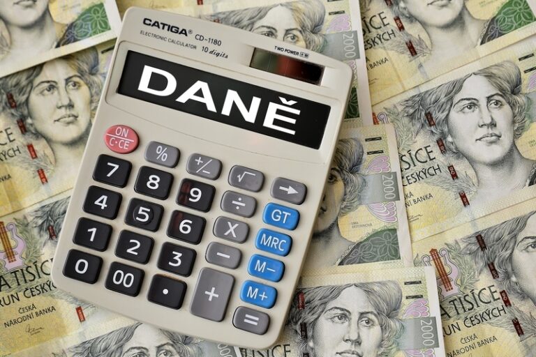 Předseda NRR Hampl: Prostor pro snižování daní aktuálně není