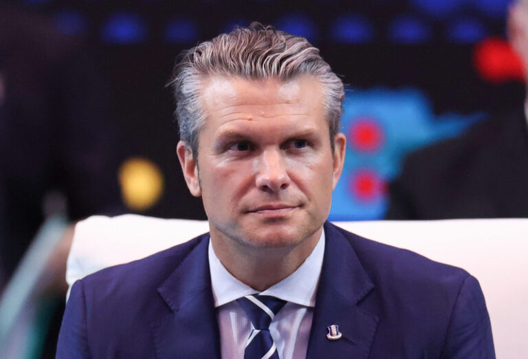 Hegseth: Spojené státy budou kvůli Číně sdílet technologie se spojenci