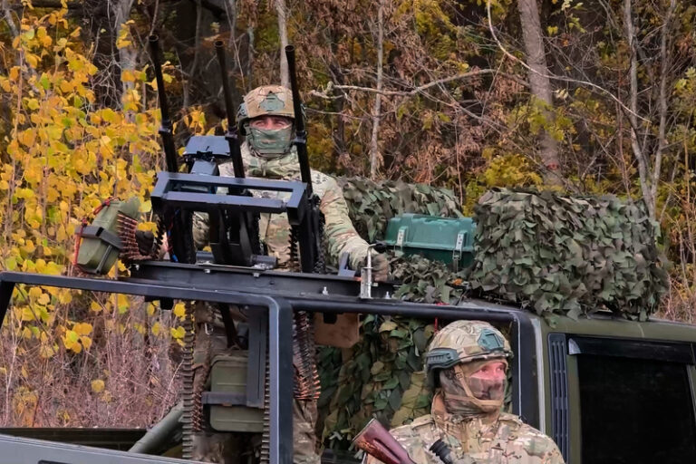 V Pokrovsku je asi 300 ruských vojáků, uvedla ukrajinská armáda