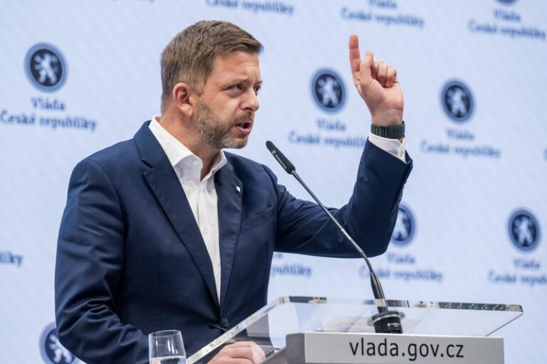 Rakušan poslal EK žádost o osvobození ČR od příspěvku na migraci