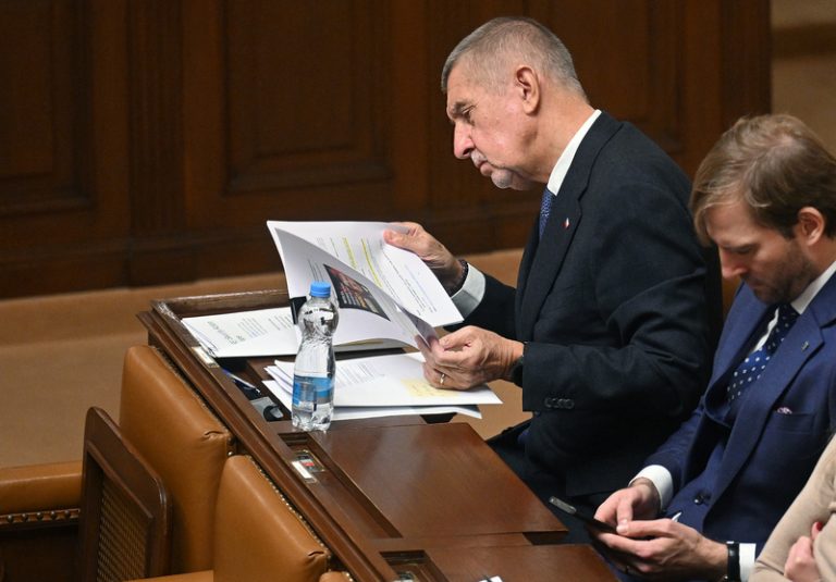 STAN: Pokud Babiš neoznámí své řešení střetu zájmů, bude to pohrdání občany