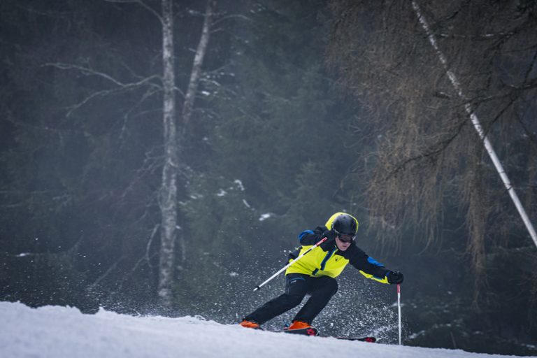V Krkonoších a v Orlických horách zahájila sezonu další lyžařská střediska