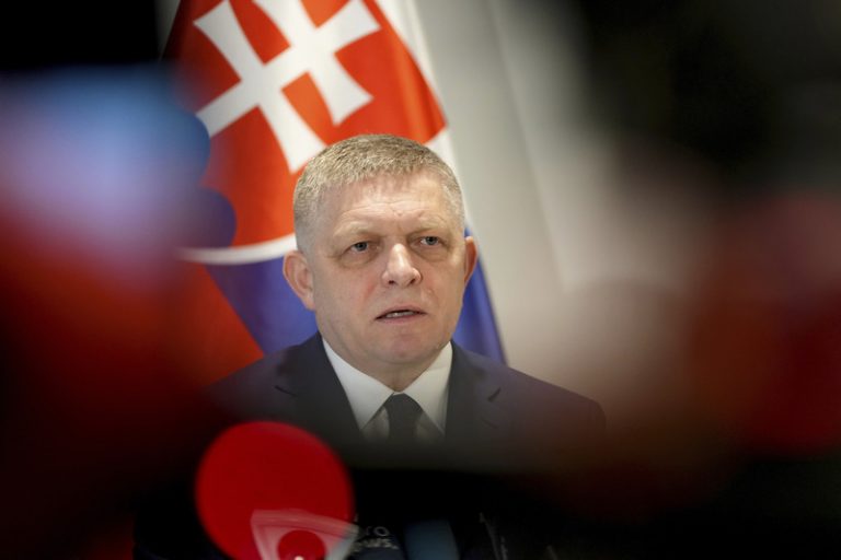 Slovenský parlament potvrdil zrušení úřadu pro whistleblowery