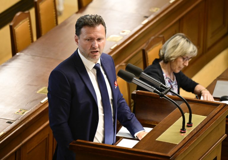 Sněmovní zahraniční výbor ocenil Trumpovu snahu o ukončení války na Ukrajině