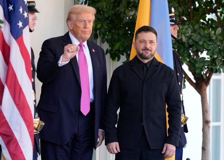 Zelenskyj je na cestě do USA za Trumpem, zastaví se v Kanadě