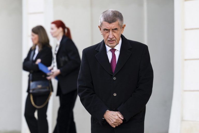 Babiš jako premiér získal imunitu před stíháním ve Francii, uvádějí experti
