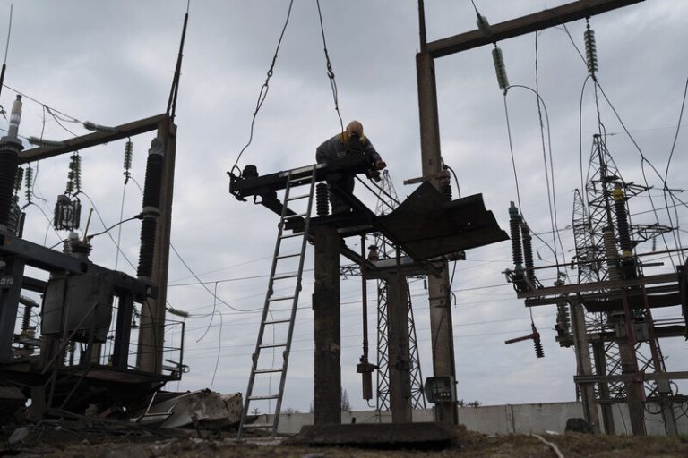 MZV poskytne Ukrajině elektrické generátory, Kyjev za pomoc poděkoval