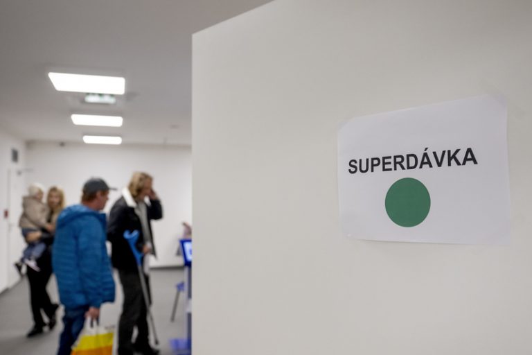 Úřad práce dostal do konce loňska 389.000 žádostí o superdávku