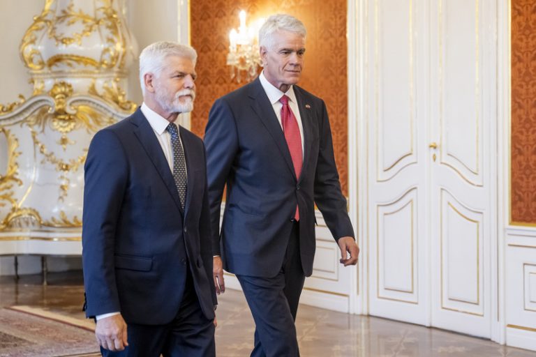 Pavel dnes hovořil s americkým velvyslancem mj. o Čechovi ve Venezuele