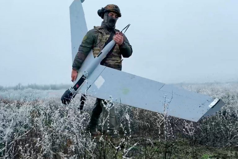 Ruské drony zasáhly dvě zahraniční lodi, píše Reuters